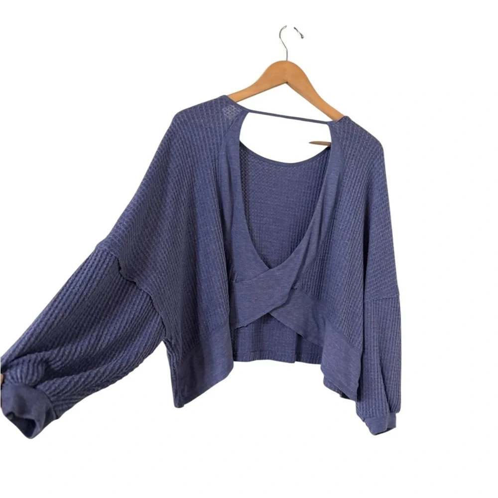FREE PEOPLE We The Free Love Me Thermal Long Sleeve Batwing Cut Out Top Tunic